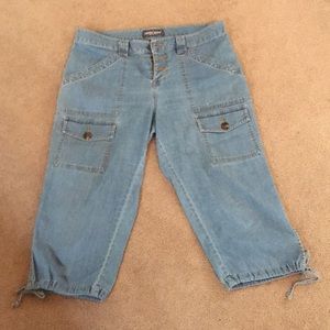 Great Light Denim Button Fly Cargo Capri’s